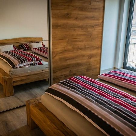 Landhaus Ferienwohnungen Mit Pool Und Wellness Neukirchen-Balbini Eksteriør billede