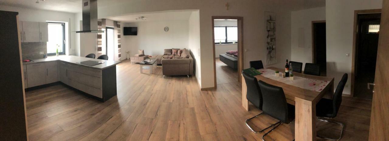 Landhaus Ferienwohnungen Mit Pool Und Wellness Neukirchen-Balbini Eksteriør billede